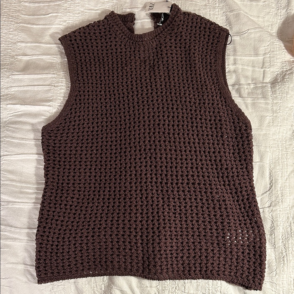 Women’s mesh crochet top